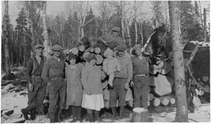 Families at an Algoma lumber camp