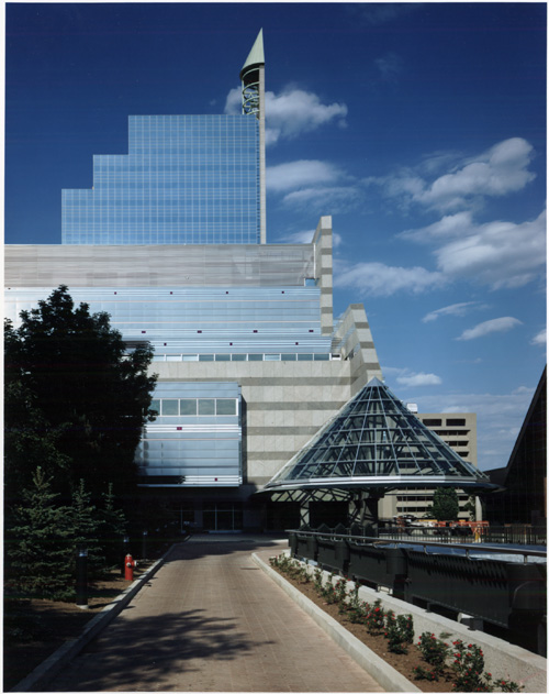 West entry and Central Library, North York Civic Centre