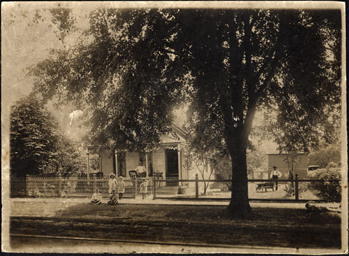 Augustus Adams in his front yard in Sandwich, 1906