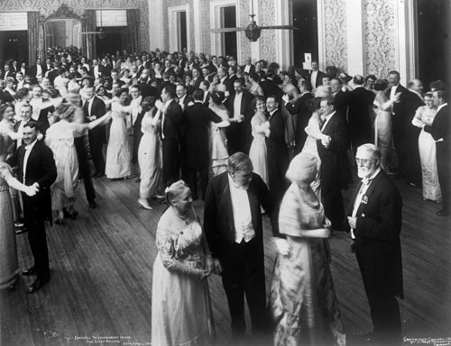 Historic photo from Monday, April 29, 1912 - The last dance, Farewell to Government House at King and Simcoe in King Street West